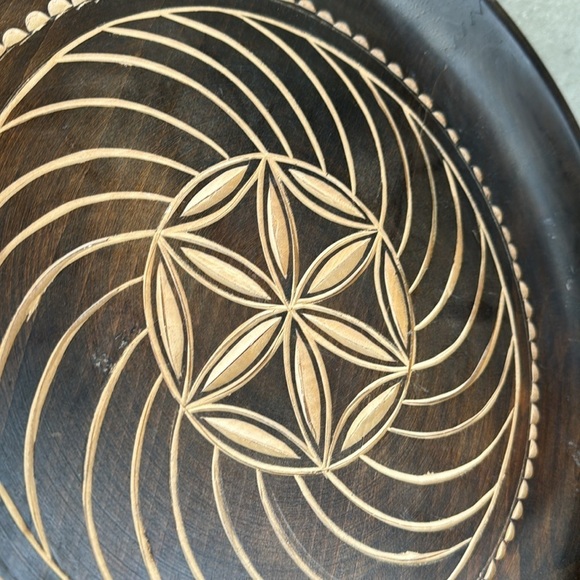 Carved wood platter - Picture 2 of 6